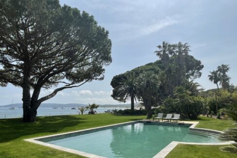 Incredible Waterfront Property for sale in Ramatuelle. Outstanding sea view. Private domain