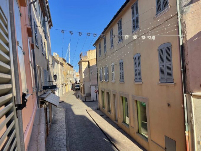 SAINT TROPEZ - LOVELY 2 ROOM APARTMENT FOR SALE