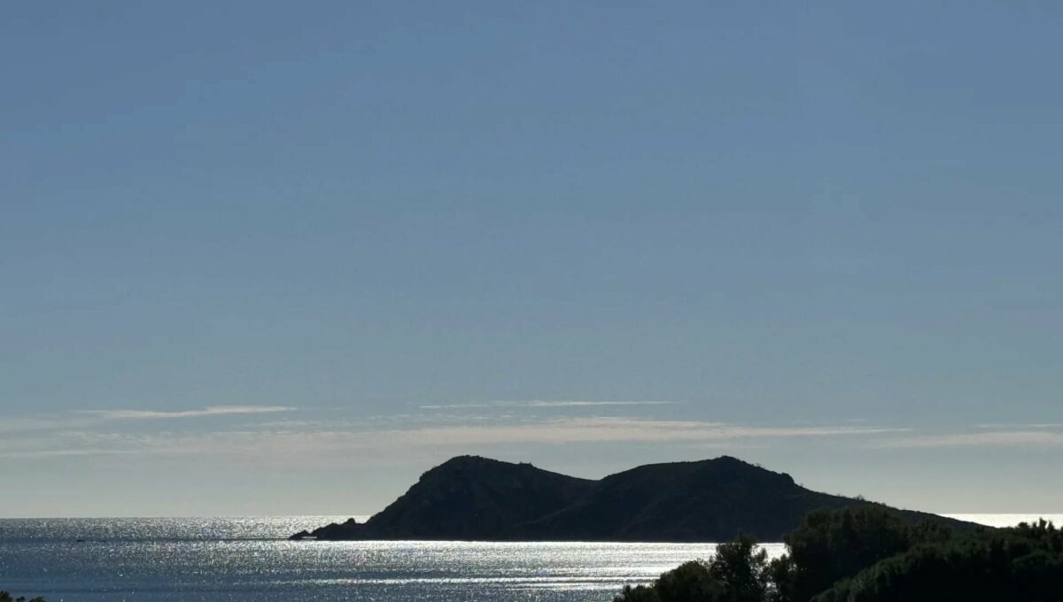 RAMATUELLE - ESCALET - EXTRAORDINAIRE VUE MER & PLAGE A PIEDS